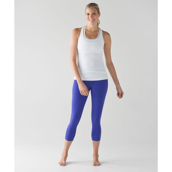 Lululemon Wunder Under Crop (Hi-Rise) 21" Luxtreme Size 4 Purple - Picture 2 of 8